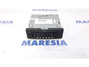 Używane Radioodtwarzacz CD Citroen C5 III Tourer (RW) 2.0 HDiF 16V Cena € 85,00 Procedura marży oferowane przez Maresia Parts