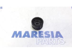 Used Camshaft sprocket Fiat 500 (312) 1.4 16V Price € 35,00 Margin scheme offered by Maresia Parts