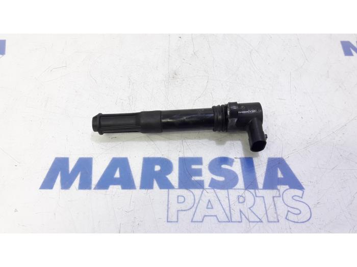 Usagé Bobine Fiat 500 (312) 1.4 16V Prix € 15,00 Règlement à la marge proposé par Maresia Parts