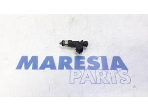 Używane Wtryskiwacz (wtrysk benzyny) Fiat 500 (312) 1.4 16V Cena € 25,00 Procedura marży oferowane przez Maresia Parts