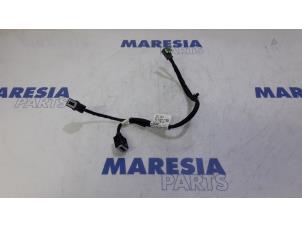 Gebrauchte AUX / USB-Anschluss Citroen C4 Picasso (3D/3E) 1.6 BlueHDI 120 Preis € 30,00 Margenregelung angeboten von Maresia Parts