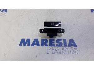 Used Parking brake switch Citroen C4 Picasso (3D/3E) 1.6 BlueHDI 120 Price € 35,00 Margin scheme offered by Maresia Parts