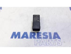 Used Glow plug relay Citroen C4 Picasso (3D/3E) 1.6 BlueHDI 120 Price € 10,00 Margin scheme offered by Maresia Parts