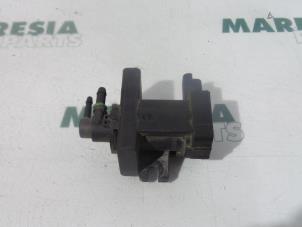 Used Vacuum pump (diesel) Peugeot 407 SW (6E) 2.0 HDiF 16V Price € 25,00 Margin scheme offered by Maresia Parts