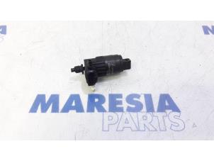 Used Windscreen washer pump Fiat Punto III (199) 1.3 JTD Multijet 80 16V Price € 15,00 Margin scheme offered by Maresia Parts
