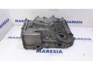 Used Gearbox casing Citroen C-Crosser 2.2 HDiF 16V Price € 157,50 Margin scheme offered by Maresia Parts
