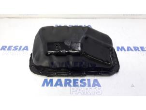 Used Sump Renault Clio III (BR/CR) 1.2 16V 75 Price € 35,00 Margin scheme offered by Maresia Parts