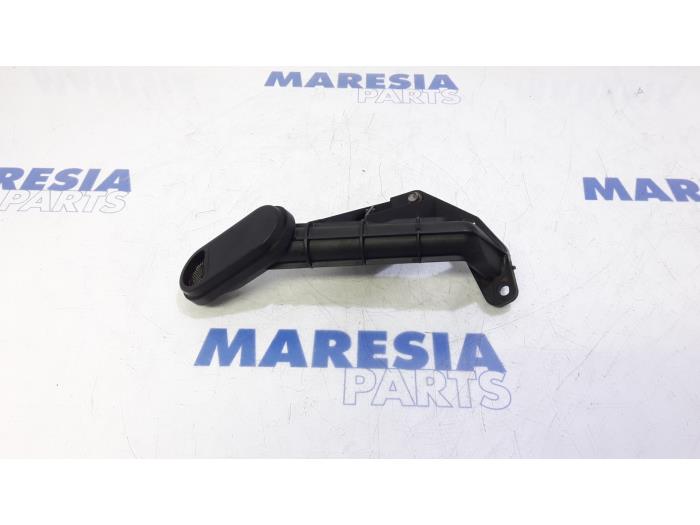 Używane Pompa oleju Citroen C4 Grand Picasso (UA) 2.0 16V Autom. Cena € 25,00 Procedura marży oferowane przez Maresia Parts