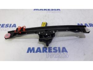 Used Window mechanism 4-door, front right Fiat Punto Evo (199) 1.4 Price € 30,00 Margin scheme offered by Maresia Parts