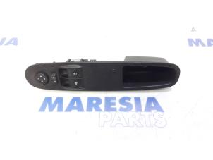 Usados Interruptor combinado de ventanillas Fiat Punto Evo (199) 1.4 Precio € 25,00 Norma de margen ofrecido por Maresia Parts