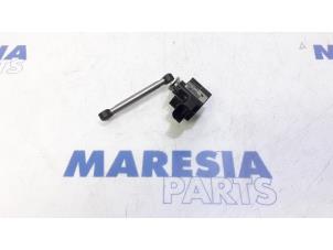 Used Headlight motor Citroen C4 Picasso (UD/UE/UF) 2.0 HDiF 16V 135 Price € 35,00 Margin scheme offered by Maresia Parts