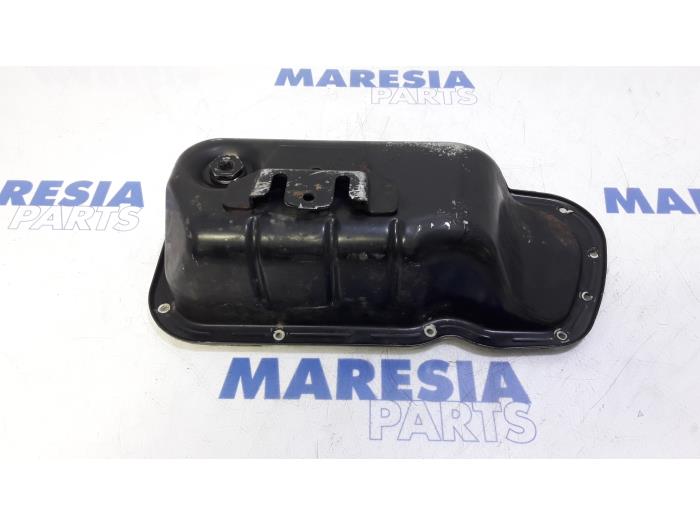 Usagé Couvercle carter Citroen C3 (FC/FL/FT) 1.4 Prix € 30,00 Règlement à la marge proposé par Maresia Parts