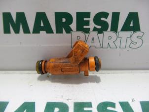 Used Injector (petrol injection) Peugeot 307 SW (3H) 1.6 16V Price € 20,00 Margin scheme offered by Maresia Parts