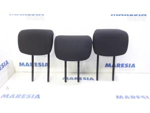 Used Headrest set Renault Laguna III (BT) 1.5 dCi 110 Price € 75,00 Margin scheme offered by Maresia Parts