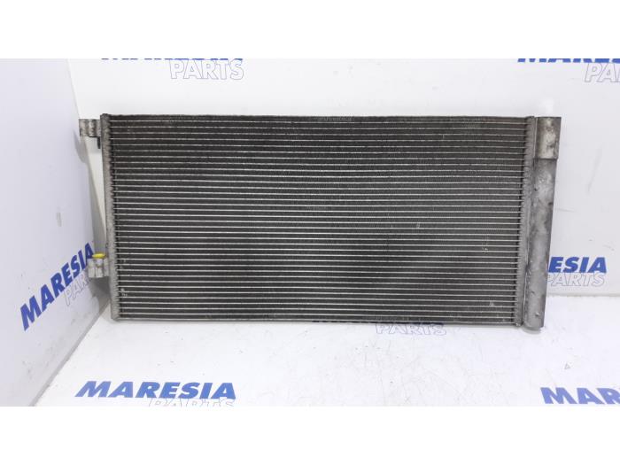 Air conditioning condenser from a Renault Laguna III (BT) 1.5 dCi 110 2010
