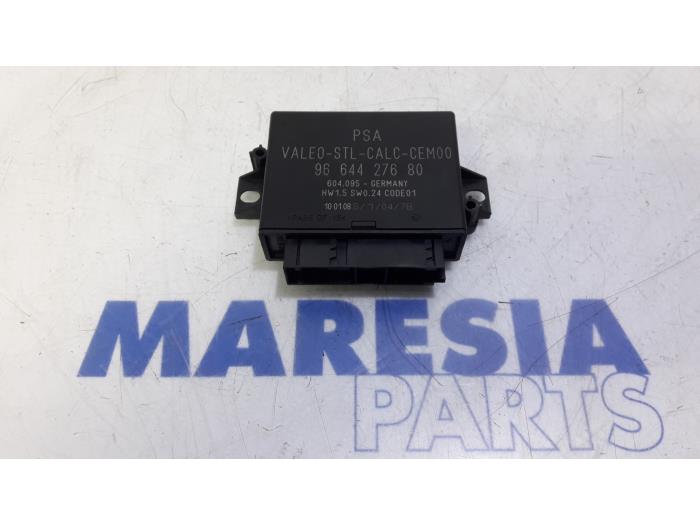 Begagnade PDC-modul Citroen C4 Picasso (UD/UE/UF) 2.0 HDiF 16V 135 Pris € 65,00 Marginaltabell erbjuds av Maresia Parts