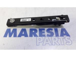 Used Seatbelt guide Citroen C4 Picasso (UD/UE/UF) 2.0 HDiF 16V 135 Price € 25,00 Margin scheme offered by Maresia Parts