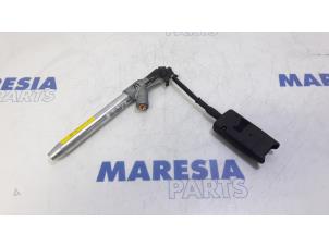 Used Seatbelt tensioner, left Citroen C4 Picasso (UD/UE/UF) 2.0 HDiF 16V 135 Price € 50,00 Margin scheme offered by Maresia Parts