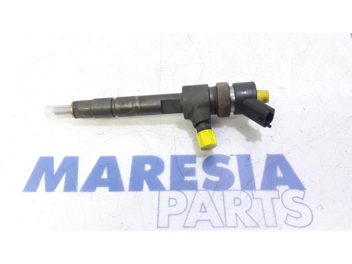 Usagé Injecteurs Fiat Stilo MW (192C) 1.9 JTD 115 Prix € 75,00 Règlement à la marge proposé par Maresia Parts