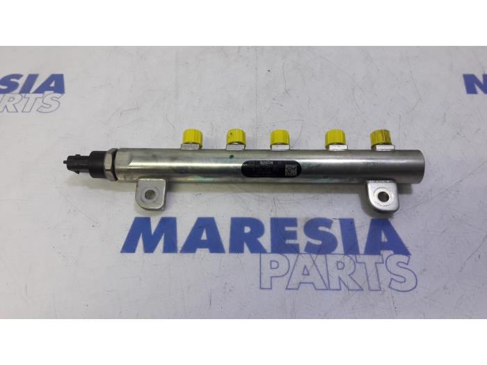 Gebrauchte Einspritzdüse (Einspritzer) Fiat Stilo MW (192C) 1.9 JTD 115 Preis € 105,00 Margenregelung angeboten von Maresia Parts