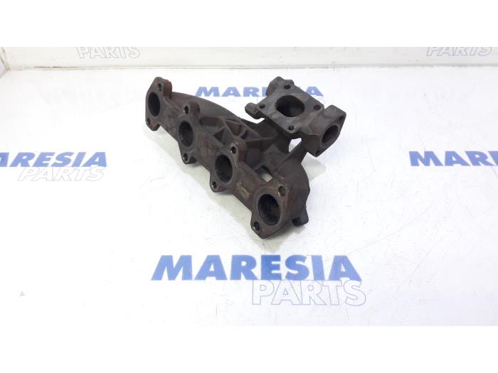 Gebrauchte Abgaskrümmer Fiat Stilo MW (192C) 1.9 JTD 115 Preis € 75,00 Margenregelung angeboten von Maresia Parts