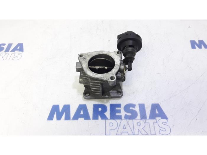 Usagé Boitier papillon Fiat Stilo MW (192C) 1.9 JTD 115 Prix € 50,00 Règlement à la marge proposé par Maresia Parts