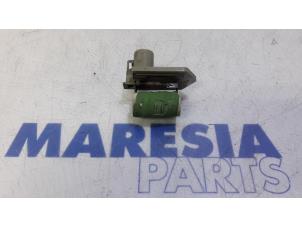 Usagé Résistance ventilateur Fiat Doblo Cargo (263) 1.4 T-Jet 16V Prix € 42,35 Prix TTC proposé par Maresia Parts