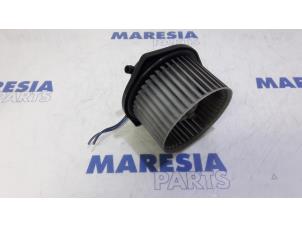Used Heating and ventilation fan motor Citroen C-Crosser 2.2 HDiF 16V Price € 50,00 Margin scheme offered by Maresia Parts