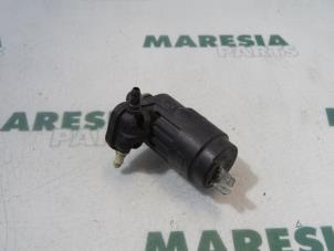 Gebrauchte Scheibensprüherpumpe vorne Alfa Romeo 147 (937) 2.0 Twin Spark 16V Preis € 15,00 Margenregelung angeboten von Maresia Parts