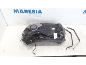 Used Tank Citroen C-Crosser 2.2 HDiF 16V Price € 157,50 Margin scheme offered by Maresia Parts