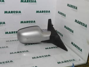 Used Wing mirror, right Renault Scénic II (JM) 1.5 dCi 85 Price € 40,00 Margin scheme offered by Maresia Parts
