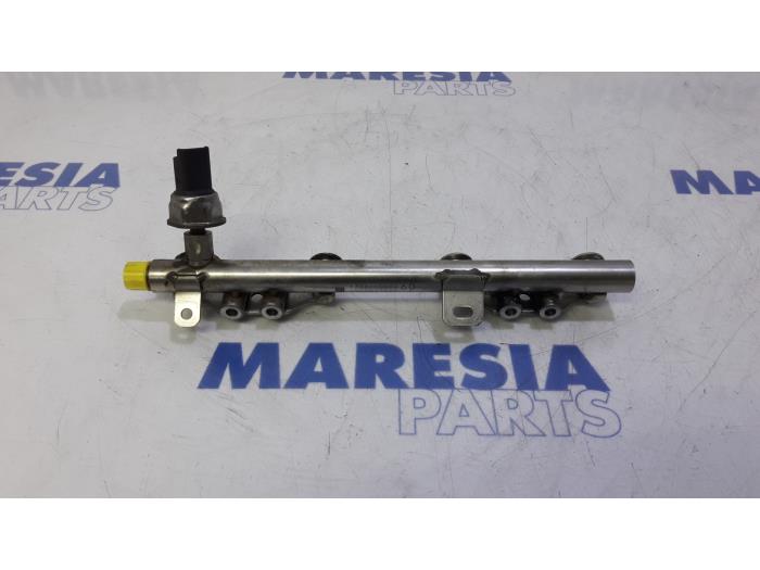 Usagé Système d'injection Renault Captur I (2R) 1.2 TCE 16V EDC Prix € 35,00 Règlement à la marge proposé par Maresia Parts
