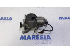 Used Oil pump Peugeot 207 SW (WE/WU) 1.6 16V VTRi Price € 157,50 Margin scheme offered by Maresia Parts