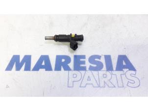 Usados Inyector (inyección de gasolina) Peugeot 207 SW (WE/WU) 1.6 16V VTRi Precio € 20,00 Norma de margen ofrecido por Maresia Parts