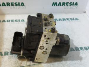 Used ABS pump Alfa Romeo 147 (937) 2.0 Twin Spark 16V Price € 65,00 Margin scheme offered by Maresia Parts