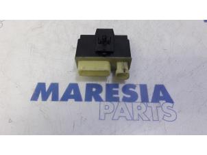 Used Relay Peugeot 308 SW (L4/L9/LC/LJ/LR) 1.6 BlueHDi 120 Price € 35,00 Margin scheme offered by Maresia Parts