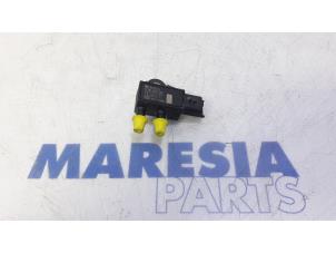 Usagé Capteur filtre à particules Peugeot 308 SW (L4/L9/LC/LJ/LR) 1.6 BlueHDi 120 Prix € 30,00 Règlement à la marge proposé par Maresia Parts