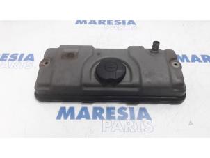 Usados Tapa de válvulas Fiat Fiorino (225) 1.4 Precio € 60,50 IVA incluido ofrecido por Maresia Parts