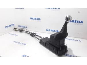 Used Gear stick Peugeot 308 SW (L4/L9/LC/LJ/LR) 1.6 BlueHDi 120 Price € 50,00 Margin scheme offered by Maresia Parts