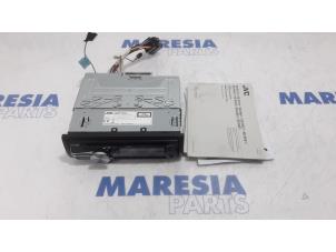 Used Radio CD player Renault Trafic New (FL) 2.0 dCi 16V 115 Price € 190,58 Inclusive VAT offered by Maresia Parts