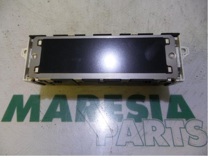 Begagnade Innerdisplay Peugeot 207/207+ (WA/WC/WM) 1.4 16V VTi Pris € 25,00 Marginaltabell erbjuds av Maresia Parts