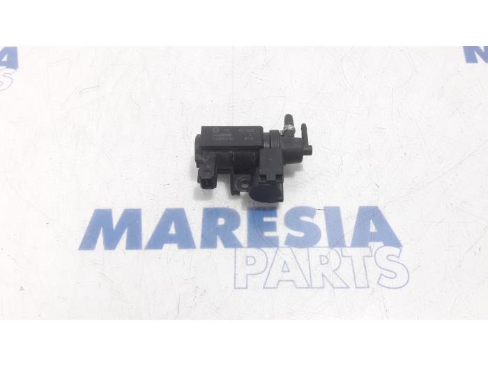Usagé Régulateur pression turbo Opel Combo 1.3 CDTI 16V ecoFlex Prix € 30,25 Prix TTC proposé par Maresia Parts