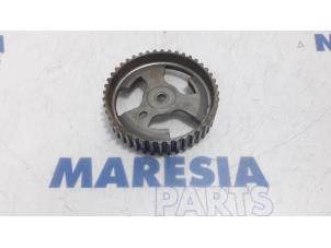 Used Camshaft sprocket Peugeot 508 (8D) 1.6 HDiF 16V Price € 20,00 Margin scheme offered by Maresia Parts