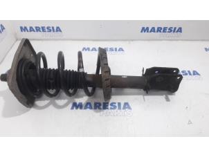 Used Front shock absorber rod, right Fiat Scudo (270) 2.0 D Multijet Price € 60,00 Margin scheme offered by Maresia Parts