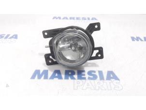 Used Fog light, front right Opel Combo 1.3 CDTI 16V ecoFlex Price € 30,25 Inclusive VAT offered by Maresia Parts
