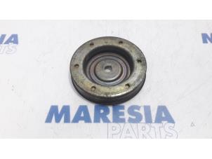 Used Crankshaft pulley Peugeot 307 CC (3B) 2.0 HDIF 16V Price € 25,00 Margin scheme offered by Maresia Parts