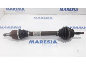 Used Front drive shaft, left Citroen C4 Cactus (0B/0P) 1.6 Blue Hdi 100 Price € 105,00 Margin scheme offered by Maresia Parts