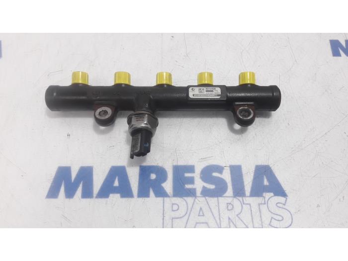 Gebrauchte Einspritzdüse (Einspritzer) Fiat Scudo (270) 2.0 D Multijet Preis € 75,00 Margenregelung angeboten von Maresia Parts