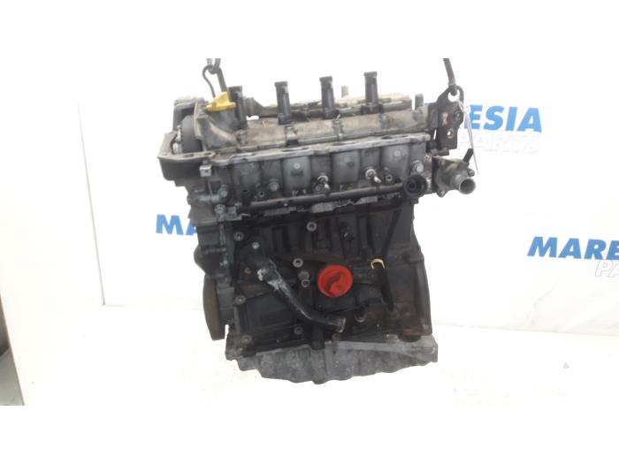Usagé Moteur Renault Laguna II Grandtour (KG) 1.8 16V Prix € 320,00 Règlement à la marge proposé par Maresia Parts
