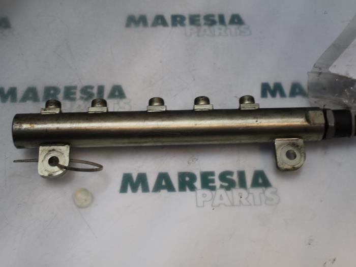 Usagé Système d'injection Fiat Strada (178/278) 1.9 JTD Prix € 105,00 Règlement à la marge proposé par Maresia Parts